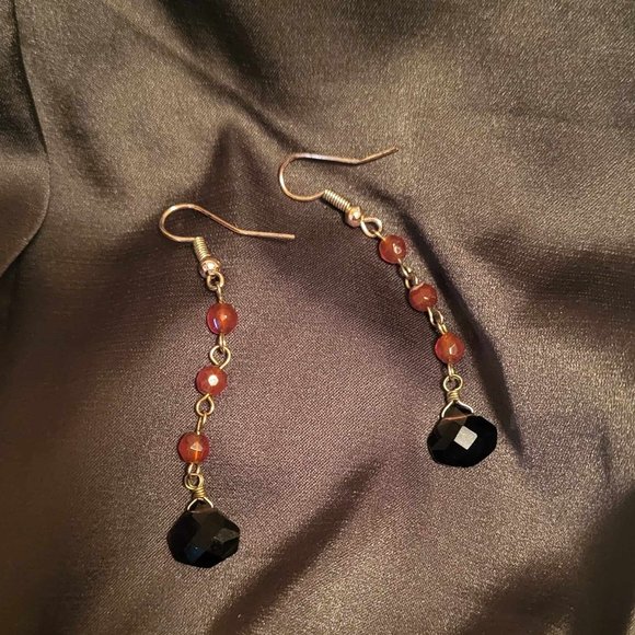 Pre-loved Vintage Glass Beaded Dangle Earrings - Picture 3 of 3